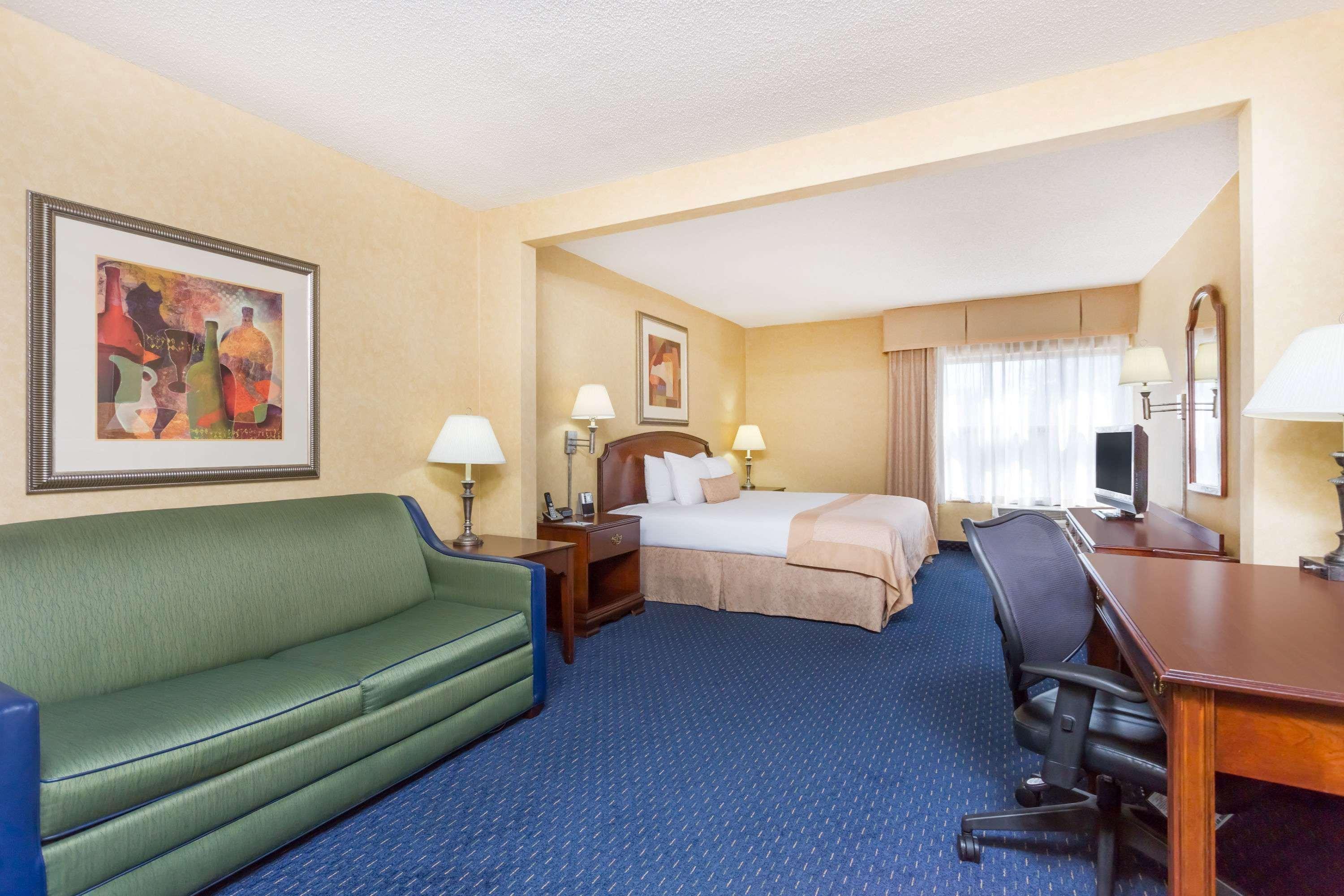 วินเกต บาย วินด์แฮม กรีนวิลล์ แอร์พอร์ต Hotel ภายนอก รูปภาพ